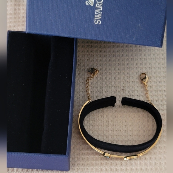 SWAROVSKI  BANGLE - Picture 7 of 11